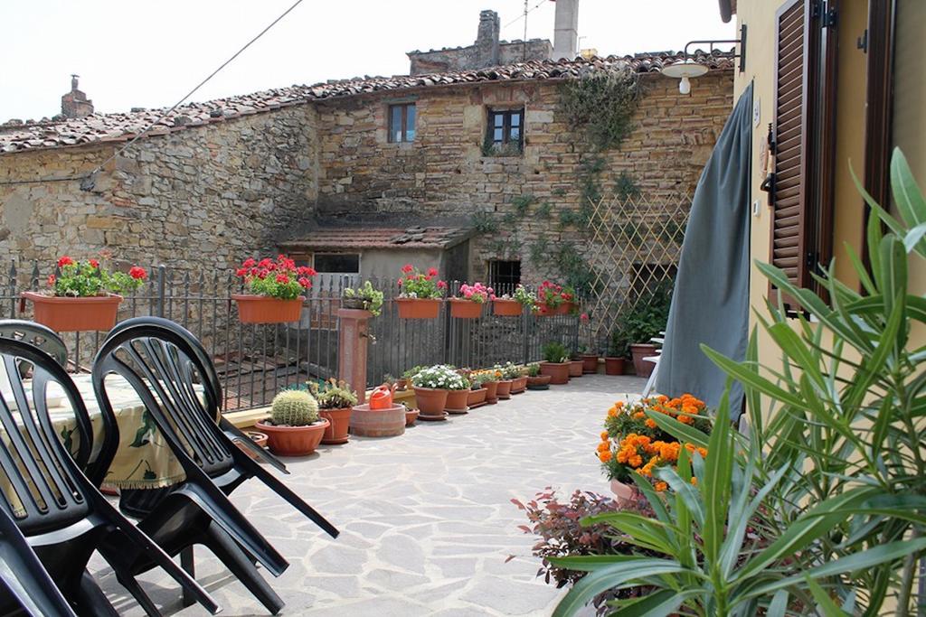 Casa Vacanze In Borgo Монтеверді-Мариттімо Екстер'єр фото