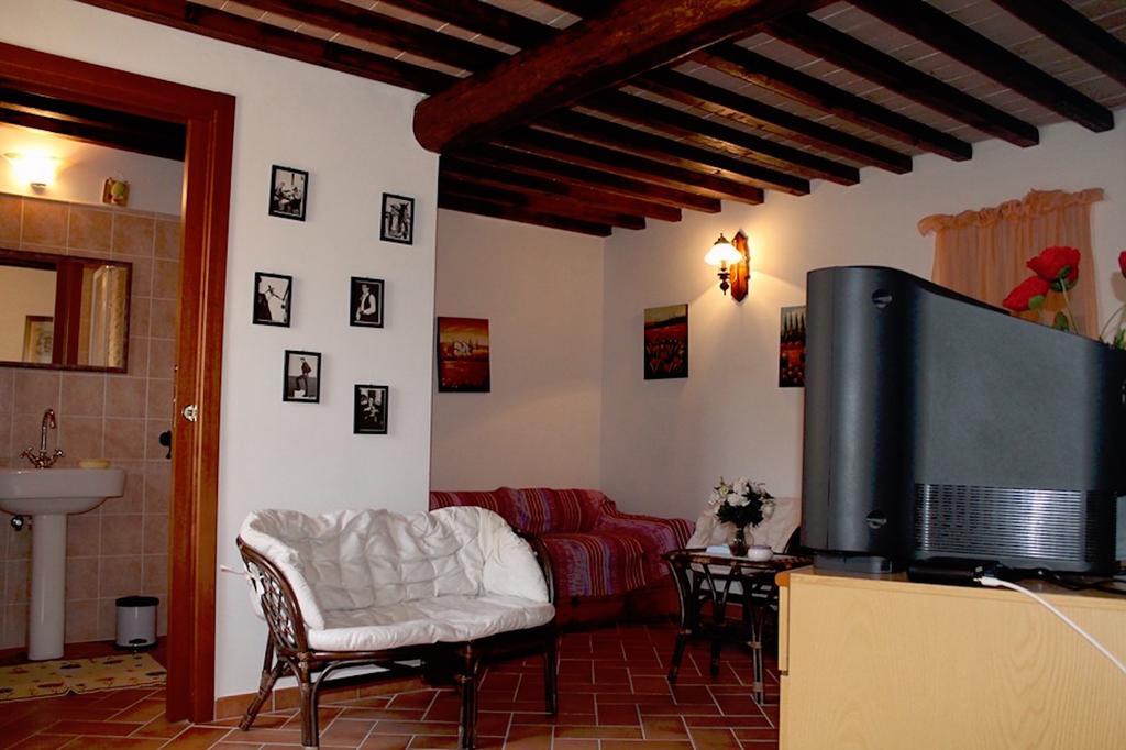 Casa Vacanze In Borgo Монтеверді-Мариттімо Екстер'єр фото