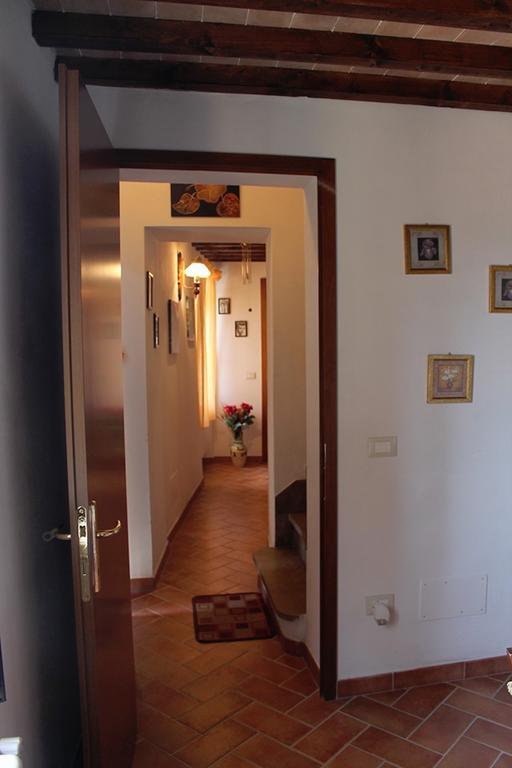 Casa Vacanze In Borgo Монтеверді-Мариттімо Екстер'єр фото
